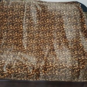 Jaguar thick two sided blanket very warm and soft